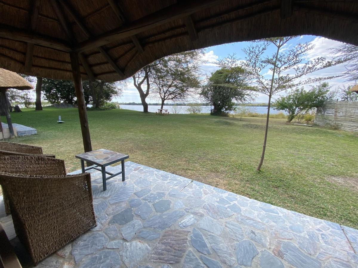 Big 5 Toro Lodge Kasane Buitenkant foto